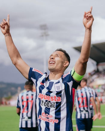 Renzo Garcés es el goleador