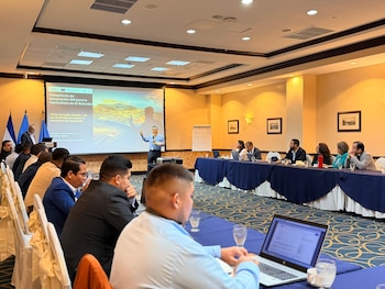 El encuentro cerró con un diálogo sobre gobernanza de datos y transformación digital de la agricultura. /(FAO El Salvador)