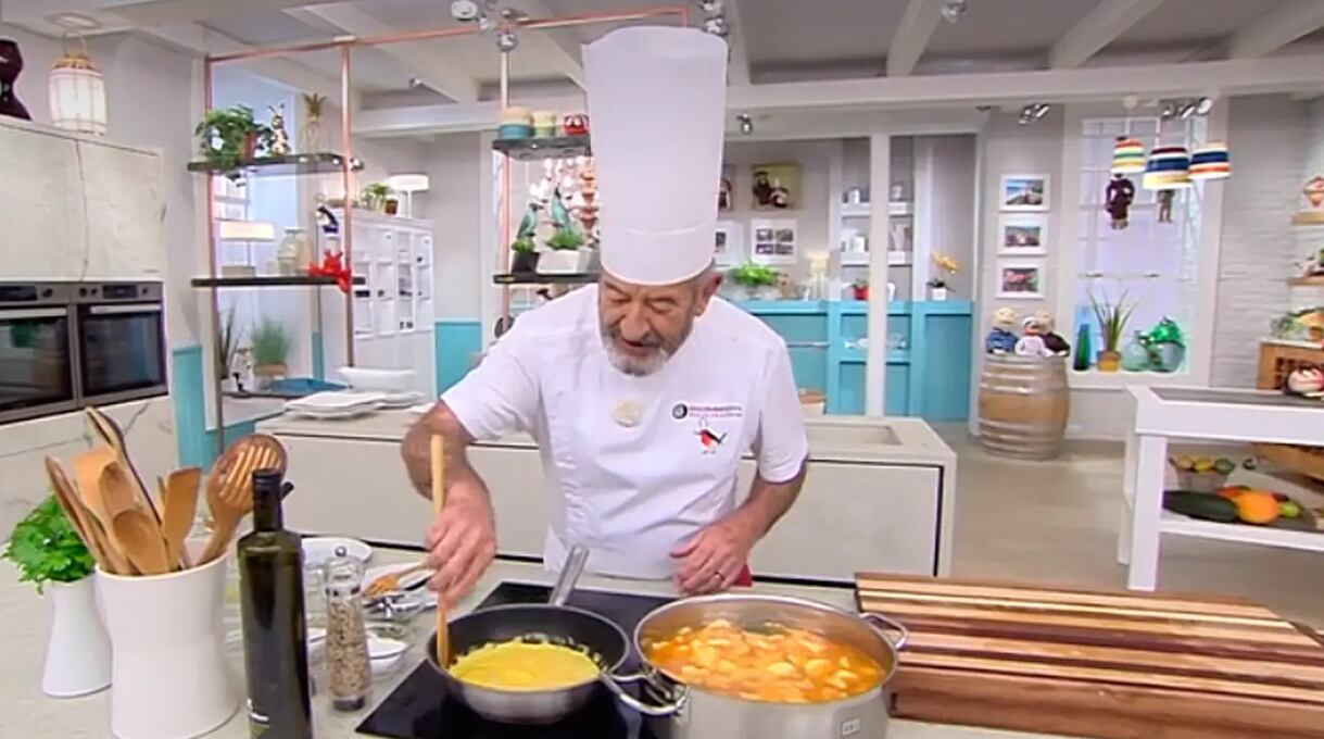 Karlos Arguiñano cocinando en uno de sus programas de