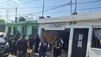 Guatemala arresta a empleados públicos por vínculos con prófugo mexicano buscado por tráfico de combustibles