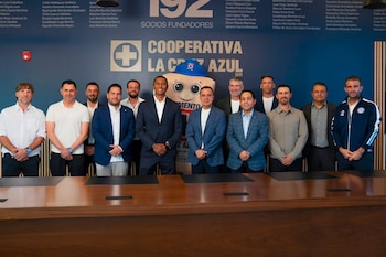 Ele comandará o Cruz Azul após sagrar-se campeão interino.