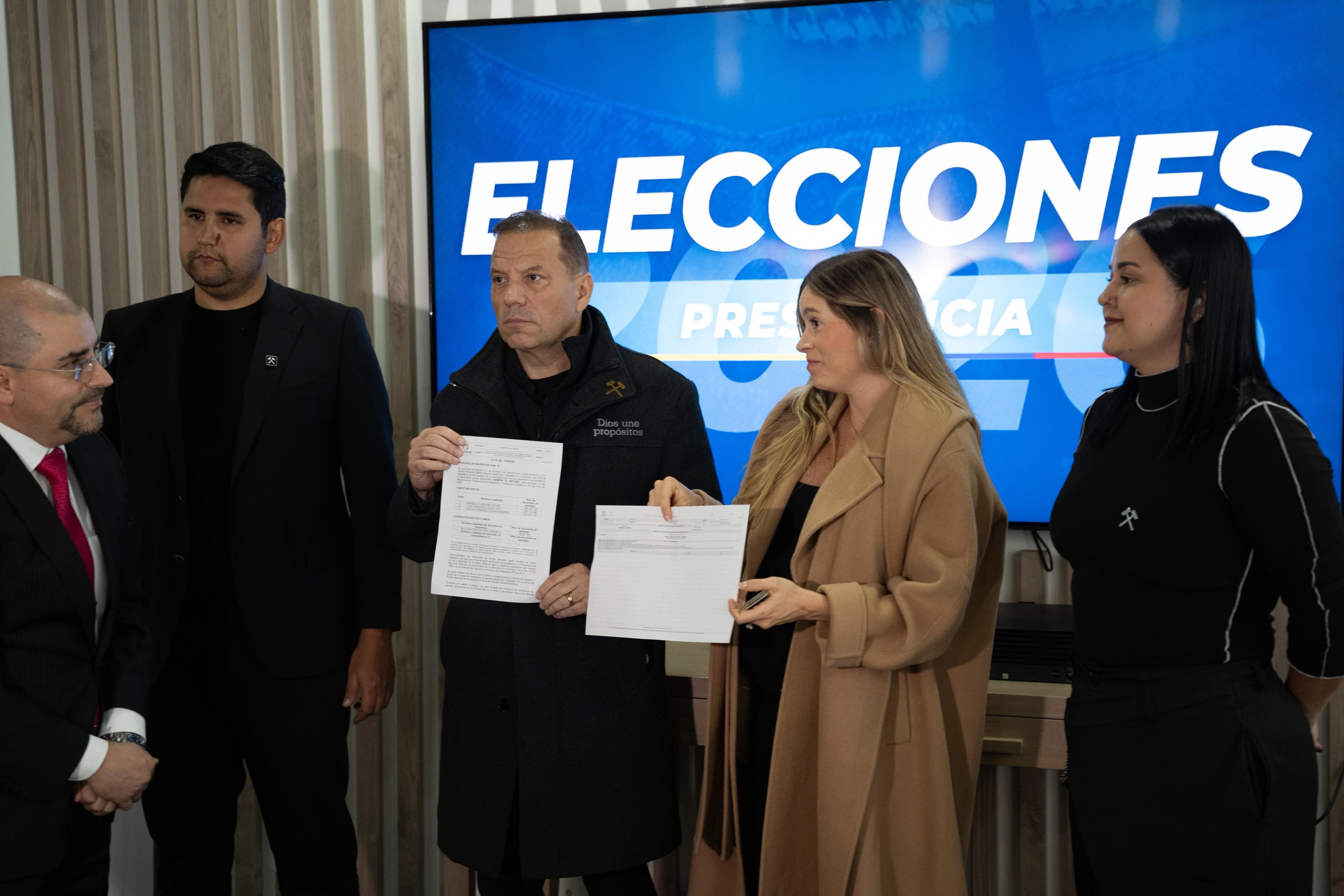 Botero ya inscribió su precandidatura a la presidencia - crédito prensa Santiago Botero