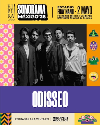 Un póster de evento musical muestra a cinco hombres, miembros de la banda Odisseo, en blanco y negro, con gráficos coloridos y texto promocional