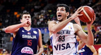 Taya, contra Serbia, en el