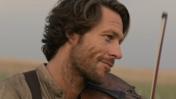 La Casa en la Pradera (Captura de tráiler oficial)