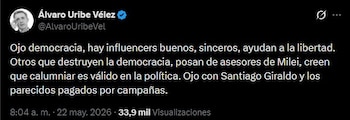 En su publicación en X, Álvaro Uribe advirtió sobre influenciadores “pagados por campañas” y cuestionó a quienes, según dijo, “destruyen la democracia” desde redes sociales - crédito ÁLvaro Uribe Vélez/X