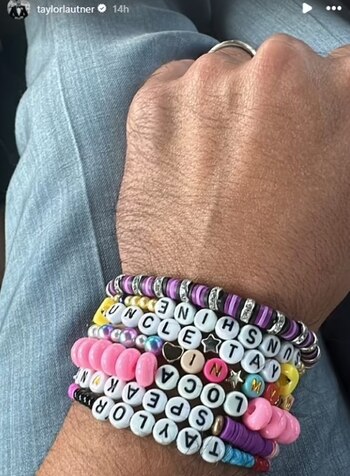 Taylor Lautner asistió al Eras