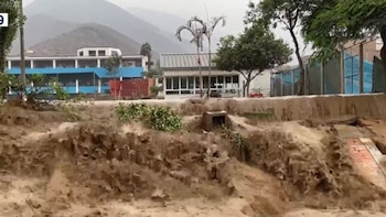 Nuevo huaico en Chaclacayo derrumbó