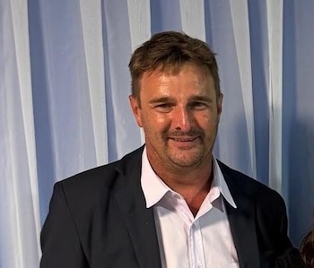 El presidente comunal Edgardo Schneider