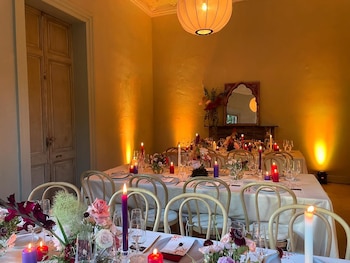 Lali Espósito y Pedro Rosemblat se casan en San Telmo: así es la casona elegida