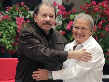 Daniel Ortega con el expresidente