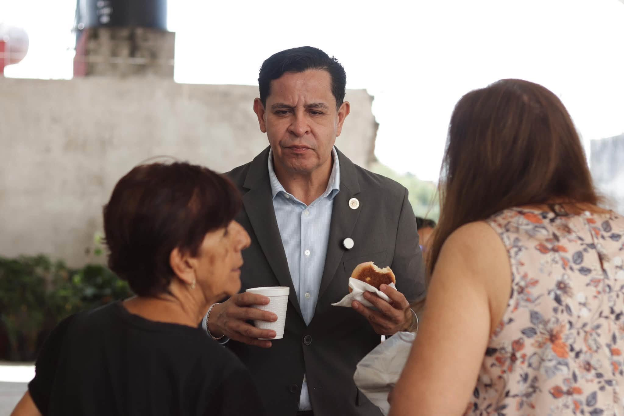 Juan Ángel Flores basó su aspiración en su arraigo en Cuernavaca y en su formación en Derecho en la UAEM. Crédito: Facebook/Juan Angel Flores Bustamante