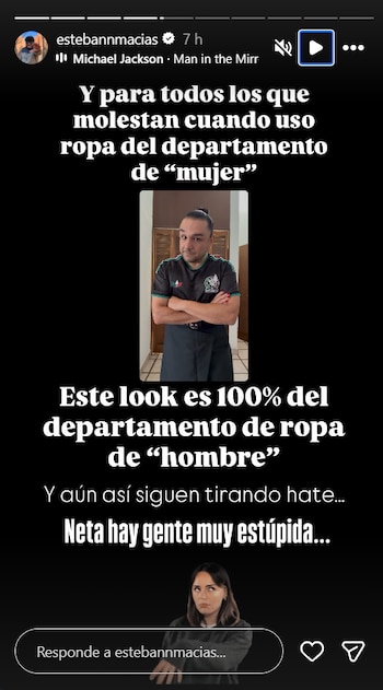 Captura de pantalla de una historia de Instagram. Hombre con playera oscura y brazos cruzados, texto en blanco, y parte de una mujer enojada