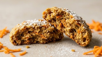 Galletitas de zanahoria y coco: saciantes, bajas en azúcar y ricas en betacarotenos