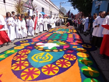 A procissão organizada pela Igreja Católica tem o seu centro na Catedral da Imaculada Conceição, património histórico e centro turístico. (Foto: Cortesia)