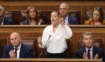 30/09/2026 La portavoz del PP en el Congreso, Ester Muñoz, durante una sesión de control al Gobierno, en el Congreso de los Diputados, a 30 de septiembre de 2026, en Madrid (España). La oposición del PP y varios socios parlamentarios del Gobierno piden cuentas hoy en el Congreso a la ministra de Vivienda por su gestión al frente de su cartera, después de que el Consejo de Ministros haya aprobado este martes, 29 de septiembre, dos nuevos decretos en esta materia tras las protestas por la vivienda desencadenadas por el desahucio de Maricarmen, una mujer de 87 años que llevaba siete décadas viviendo en el barrio madrileño de Retiro.
POLITICA
Marta Fernández - Europa Press