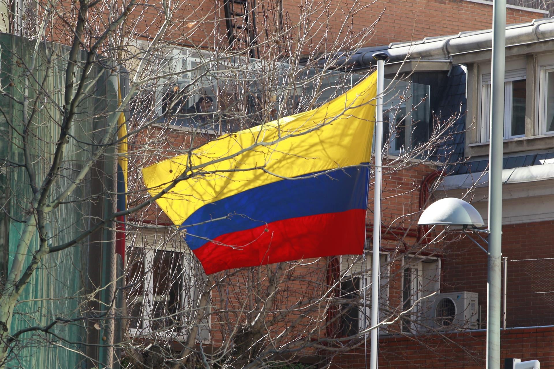 La Fiscalía de Colombia imputa a 'Calarcá'por homicidios, desaparición forzada y reclutamiento de menores