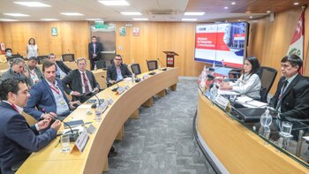 Reunión entre el MTC y