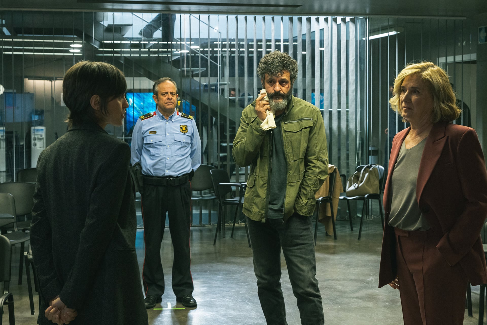 La producción de Arcadia ha rodado en más de setenta localizaciones de Cataluña, destacando los edificios modernistas de Barcelona como escenarios clave. (Crédito: Lucia Faraig/Netflix © 2024)