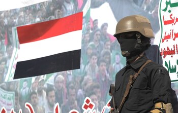 11/01/2024 January 11, 2024, Sanaa, Sanaa, Yemen: Houthi troopers stand guard during ceremony for fighters at the end of their training in Sanaa, Yemen..The head of Yemen's Houthi movement, Abdul-Malik al-Houthi, has cautioned the United States and its allies about a potentially significant retaliation if they initiate a military strike against his nation..During a televised address on Thursday, Houthi declared that any such response would exceed the scale of the recent attack, in which Yemeni drones and missiles were directed at US and British vessels..''There will be a swift and powerful response to any American attack. Our retaliation will far exceed the impact of the recent strike, which involved twenty drones and multiple missiles.''.''We are committed to targeting Israeli-affiliated ships and will continue to do so without hesitation.
POLITICA
Europa Press/Contacto/Osamah Yahya