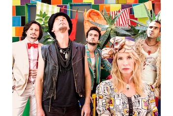 Gloria Carrá junto a su