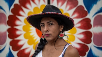 PNP agrede y arresta de