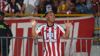 Martín Arzuaga pidió a Teófilo Gutiérrez para la selección Colombia tras su gol con Junior en la Libertadores: “Está corriendo más que James”