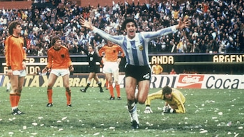 Una imagen histórica. El festejo de Kempes frente a Holanda en la final del Mundial 78
