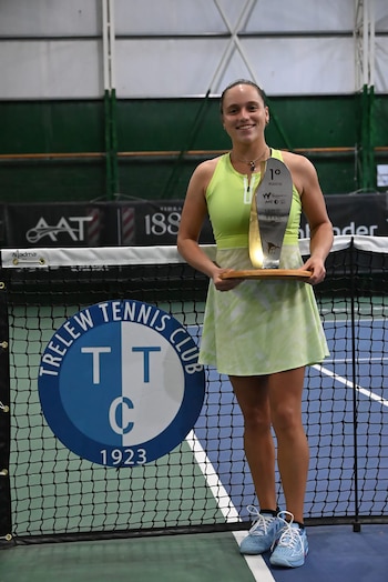 Martina Capurro posando con su