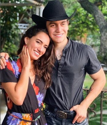 Imelda Tuñón, según Marcelia, exponía