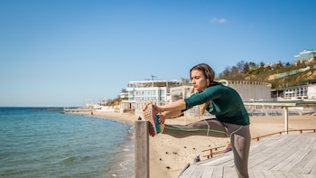 Ni gimnasio ni pilates: este es el ejercicio de cardio ideal para hacer en verano