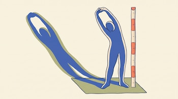 Figura humana estilizada estirándose en una esterilla junto a una cinta métrica vertical. La sombra de la figura proyectada es más alta que su cuerpo real.
