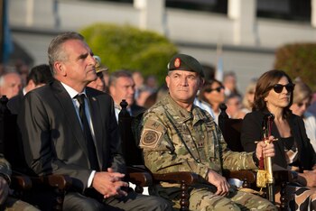 La ceremonia marcó el fin