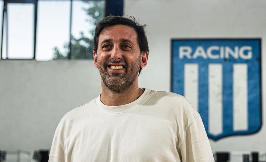 Milito vive horas intensas en Racing (@diegomilito/Instagram)