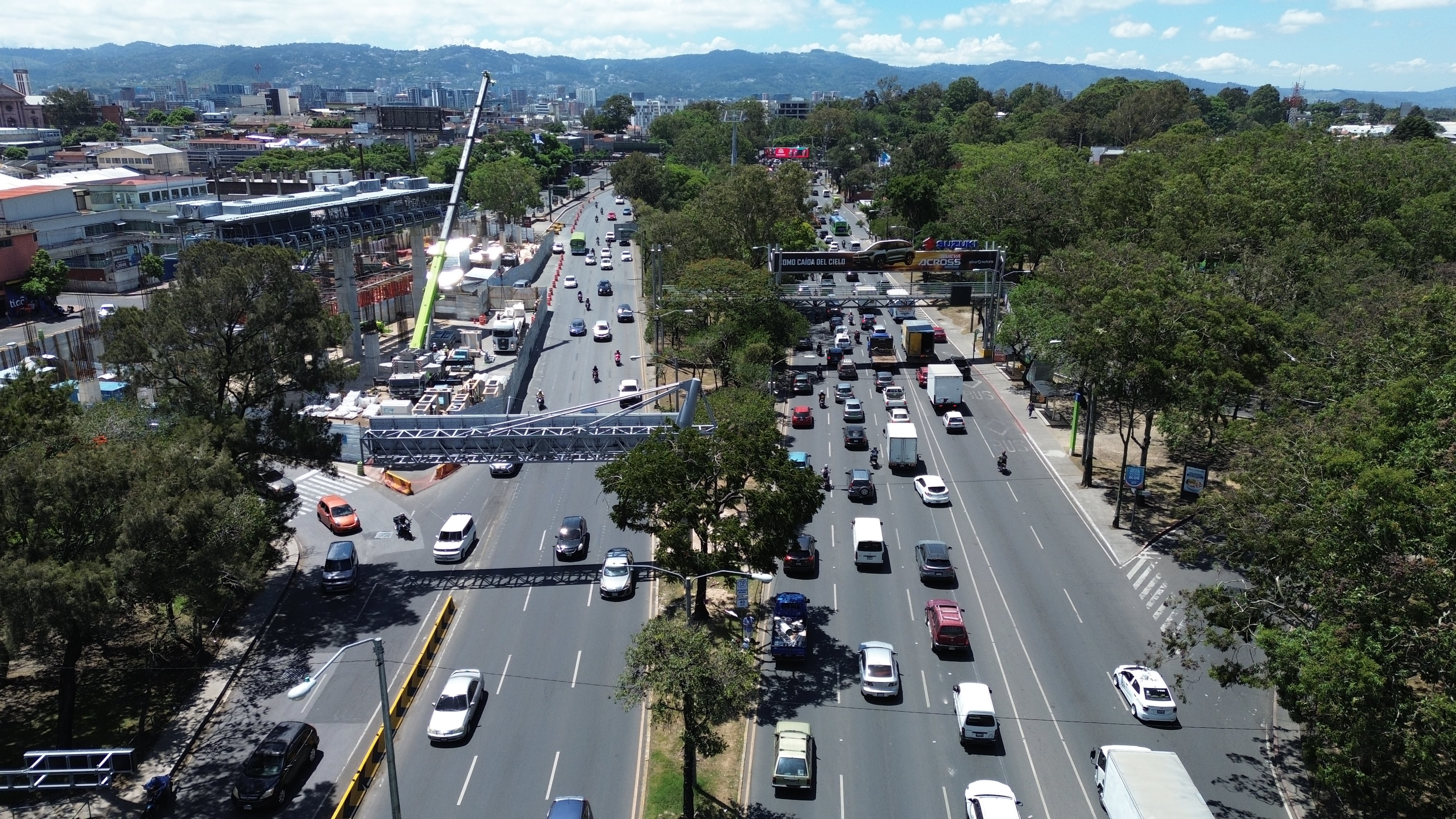 La Municipalidad de Guatemala aprobó un reglamento de seguridad para el sistema de transporte AeroMetro.EFE/ Mariano Macz