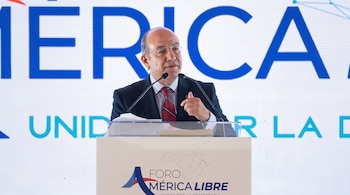 Durante un foro sobre libertad en América Latina, el panista afirmó que la delincuencia rebasa el tráfico de drogas y representa la principal amenaza para el país en materia de seguridad nacional.