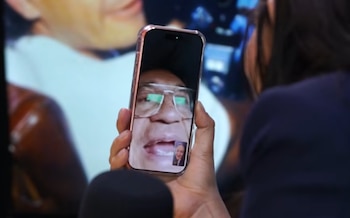 Lehder protagonizó una videollamada con