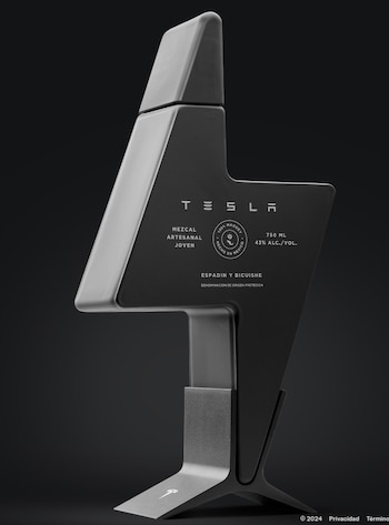 El esperado mezcal de Tesla,