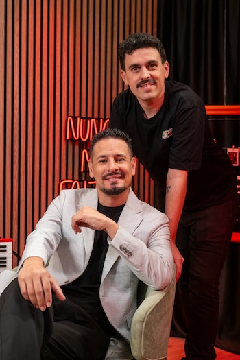 Nunca me Faltes - Rodrigo Tapari