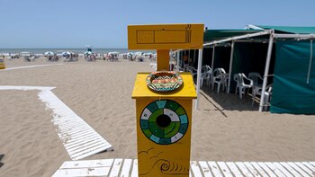 También tienen tachos especiales para