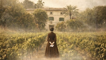 ‘La casa de los vientos’, la novela histórica que ha triunfado este verano y está escrita por un médico neumólogo: “Quiero que el lector piense que ha valido la pena”