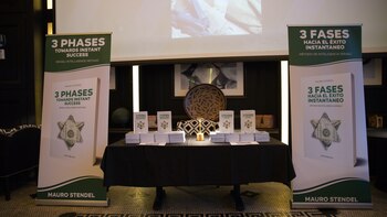 El libro “Tres fases hacia