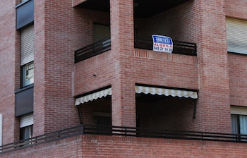 Un cartel de 'Se Alquila'