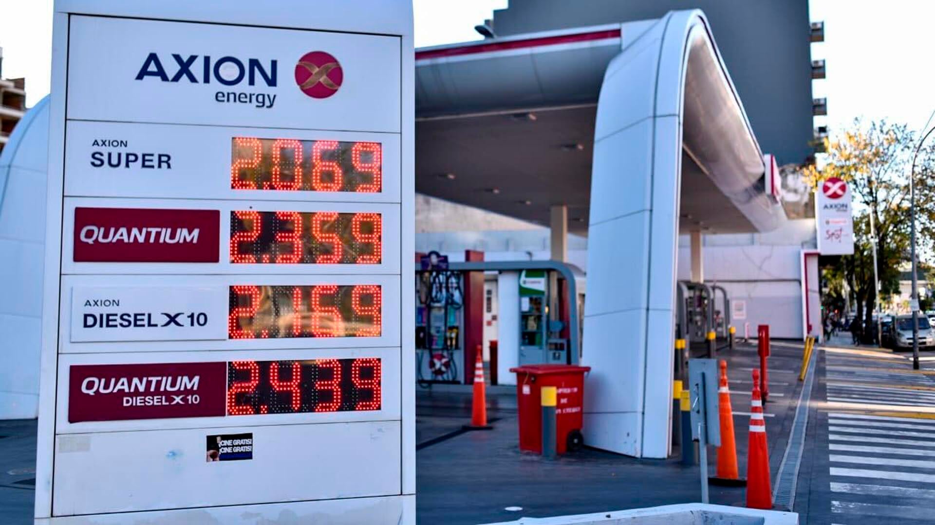 Axion Energy no modificó sus precios en la última semana, según el relevamiento de Infobae (Adrián Escandar)