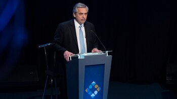 Alberto Fernandez: “Los padres se quedaron sin trabajo, las madres no tienen alimentos para sus hijos y los hijos dejaron el colegio”