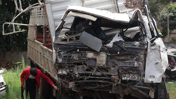 Mueren 22 personas en un choque frontal entre un autobús y un camión en Kenia