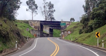 Rafael Antonio Niño protagonizó un ataque en el Alto de La Tribuna que le permitió sellar su primer título de Vuelta a Colombia, siendo un novato - crédito Altmetrías de Colombia