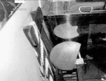 La familia de Sandra Viviana Ravelo encontró manchas de sangre en el bar de Bosa y activó la búsqueda con denuncias, volantes y contactos con clientes del negocio - crédito captura de pantalla Más Allá Del Silencio/YouTube