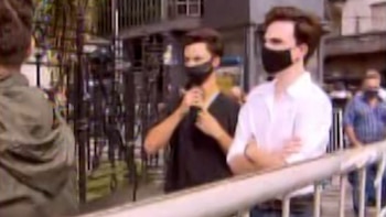 El joven asistió al velorio