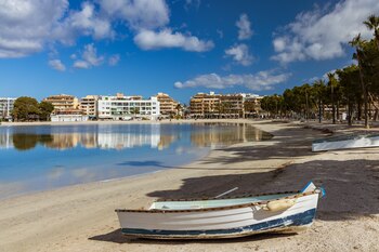 La playa de Alcúdia se